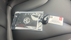 MG HS 1.5 T-GDI PHEV Trophy 5dr Auto Hatchback